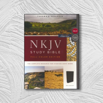 NKJV Comfort Print Full Color Study Bible
